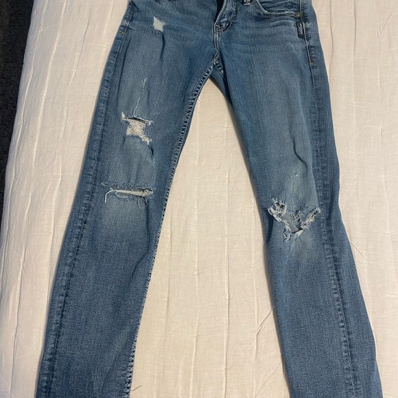Silver Suki Ankle Slim Distressed Women's Jeans - Picture 1 of 6